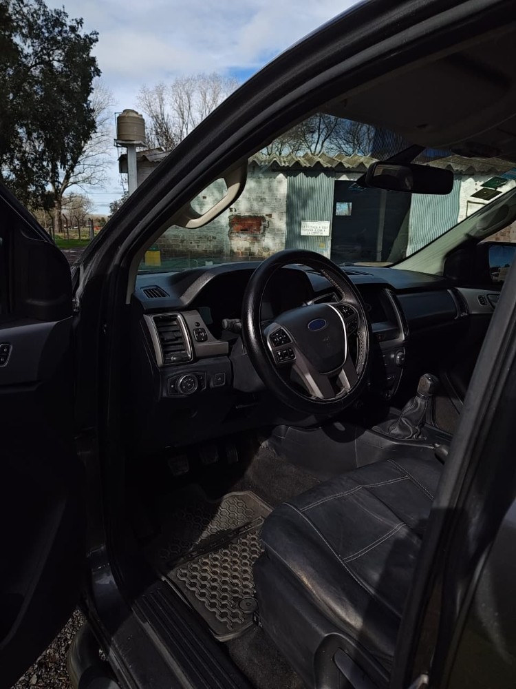 Ford Ranger DC 4x2 XLT 2.5 — foto 7